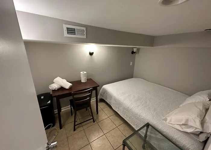 Close To Downtown - Free Parking