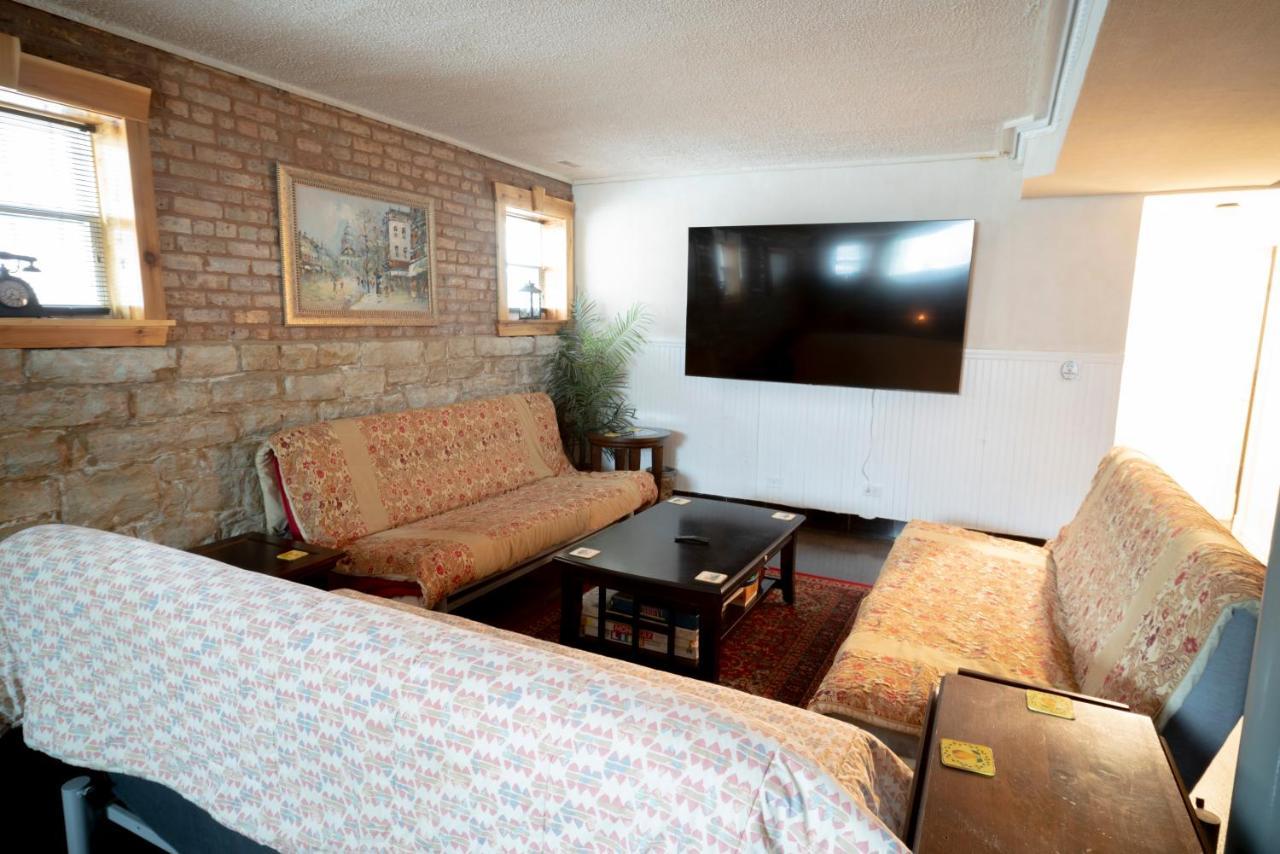 Apartamento Inspiring Grotto Sleeps 10-20 Free Tv & Parking
