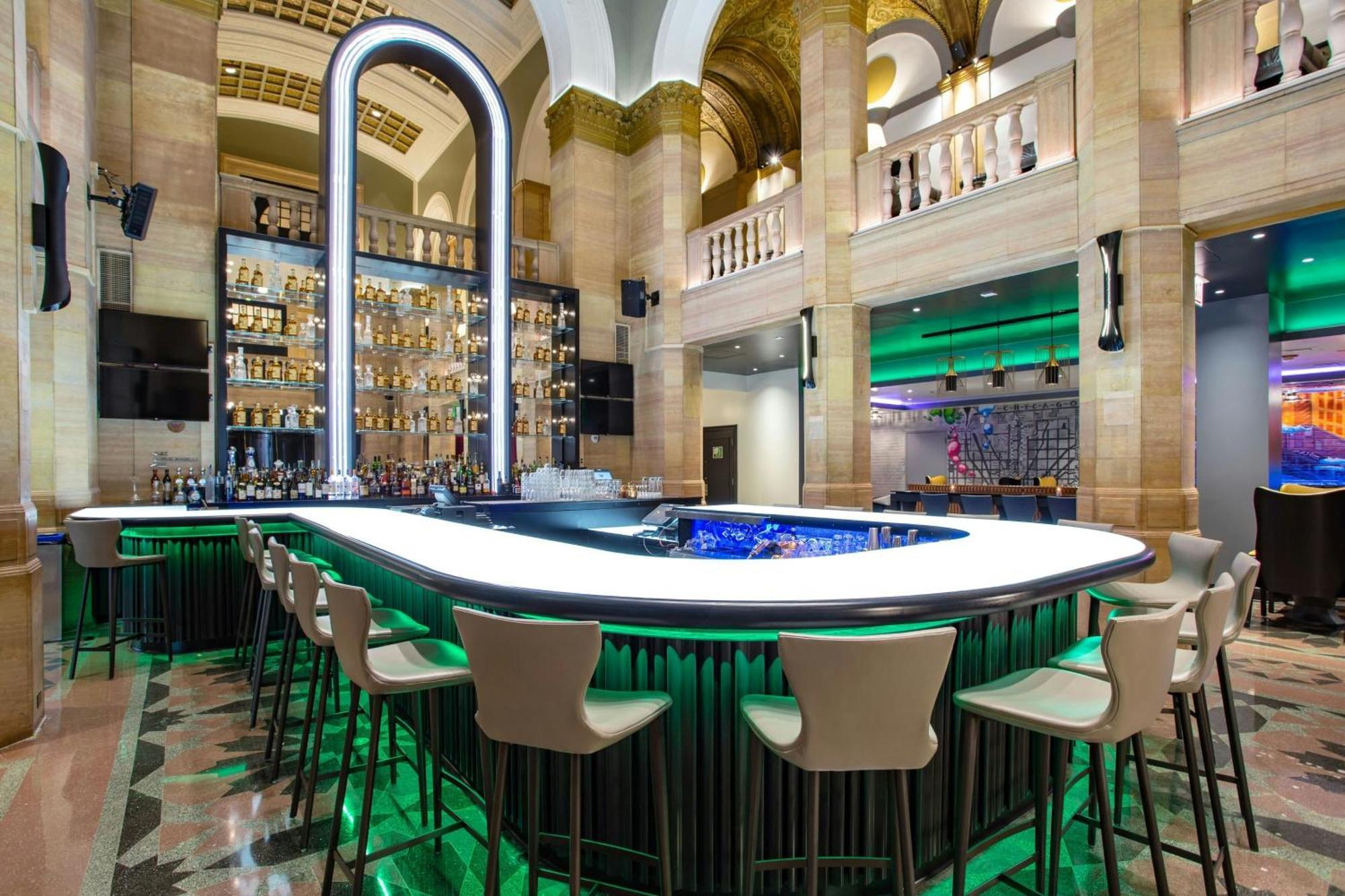 The Midland Hotel, Chicago, A Tribute Portfolio 4*