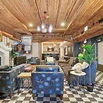 Nice & Comfy Studio Apt Close To Shops & Dining - Montrose 210 & 212