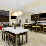 Hilton Garden Inn Chicago Downtown Riverwalk
