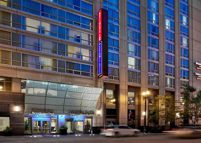 SpringHill Suites Chicago Downtown/River North