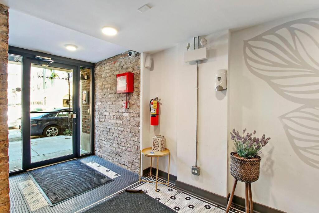 Apartamento Cozy With In-unit Laundry And Wi-fi! - Montrose 111 *