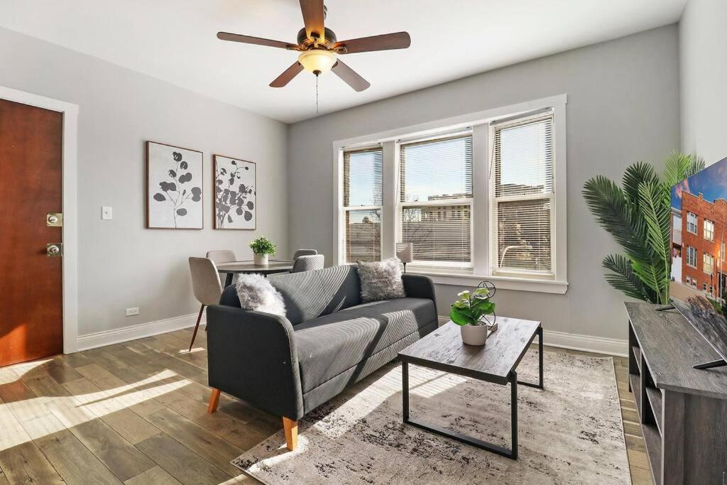 Irving Park 3br With Full Kitchen - Belle Plaine 2w Apartment Chicago