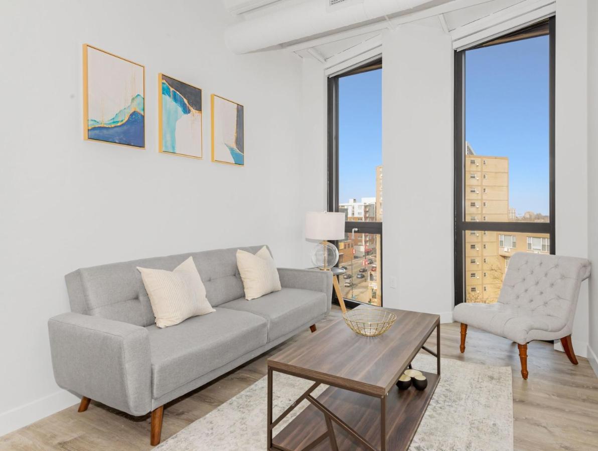 Apartment Chic 2br W Gym & Meeting By Gia Chicago