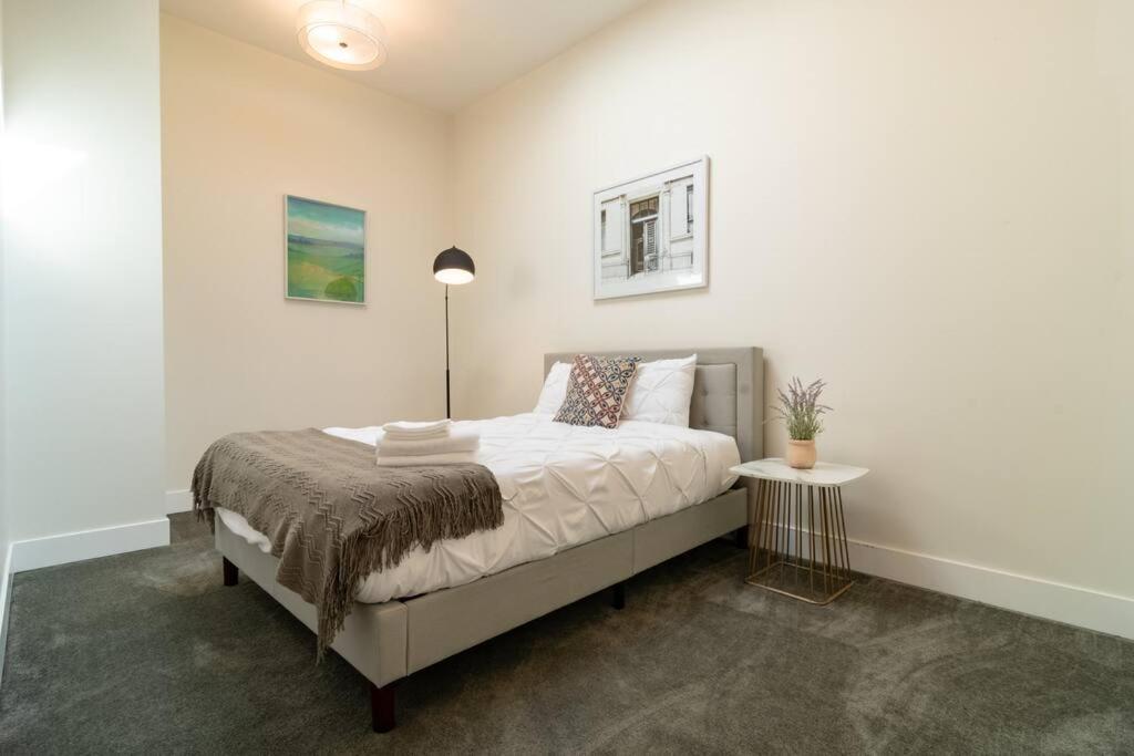 Stylish Cozy 3br 420 Friendly With Gym Near Mccormick Place, Grant Park And Soldier Field *