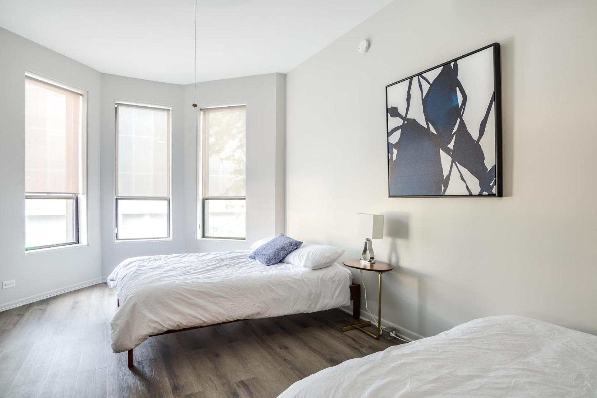 Apartamento Beautifully Remodeled Second Floor Flat In River North With Private Rooftop - 2s *