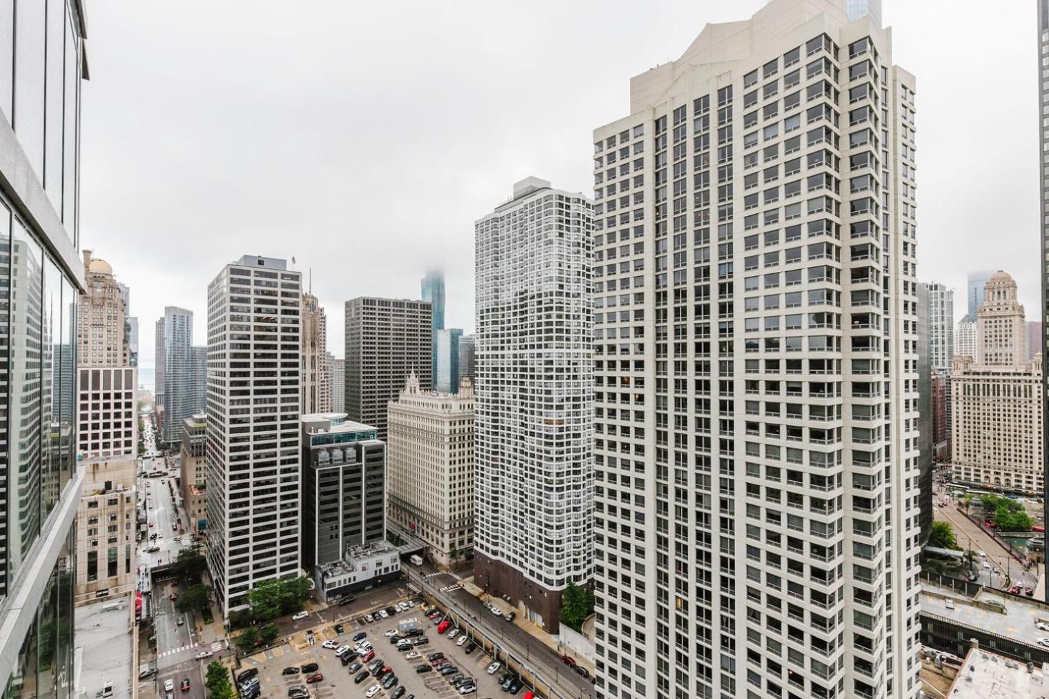 Blueground River North Doorman Pool Gym Chi-1094 Apartamento Chicago