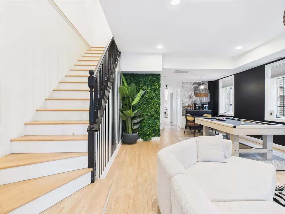 Spacious 4br With Outdoor Oasis Chicago