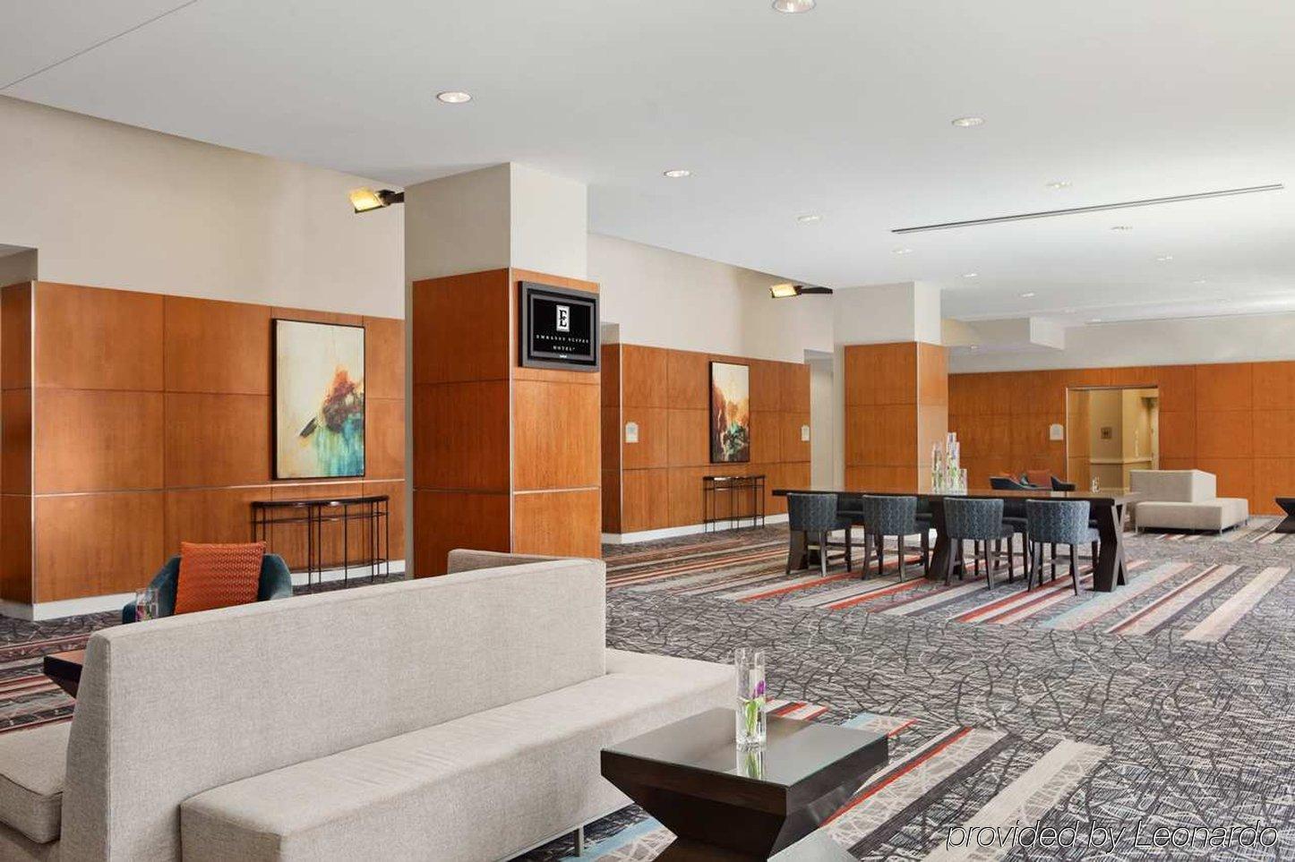Hotel Embassy By Hilton Downtown Magnificent Mile 4*
