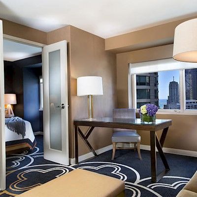 Omni Hotel 4*