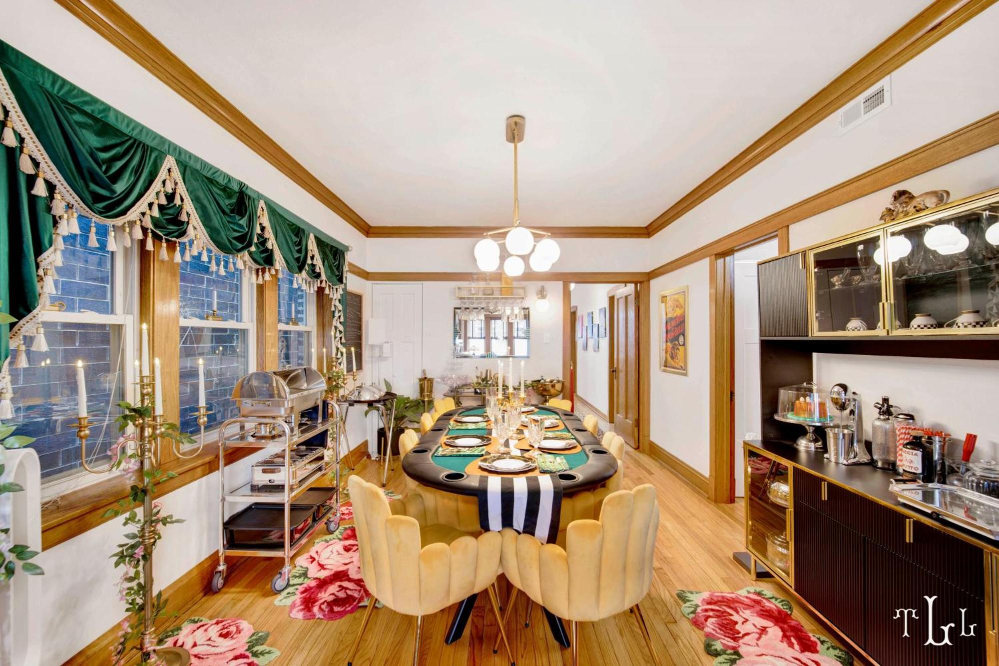Apartment The Twin Lions: Bespoke Travel W/ Speakeasy*