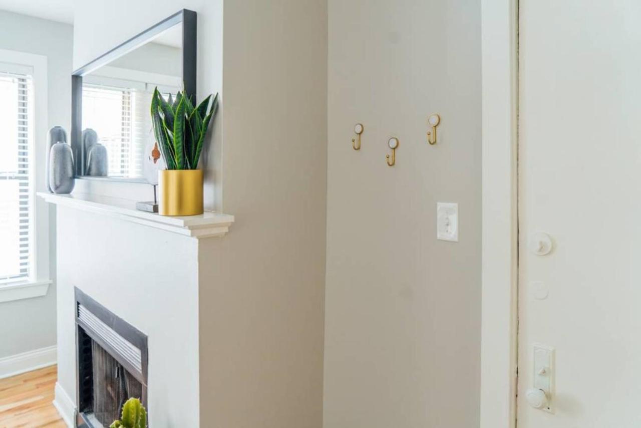 Convenient & Newly Decorated 1br - Roscoe 1d Chicago