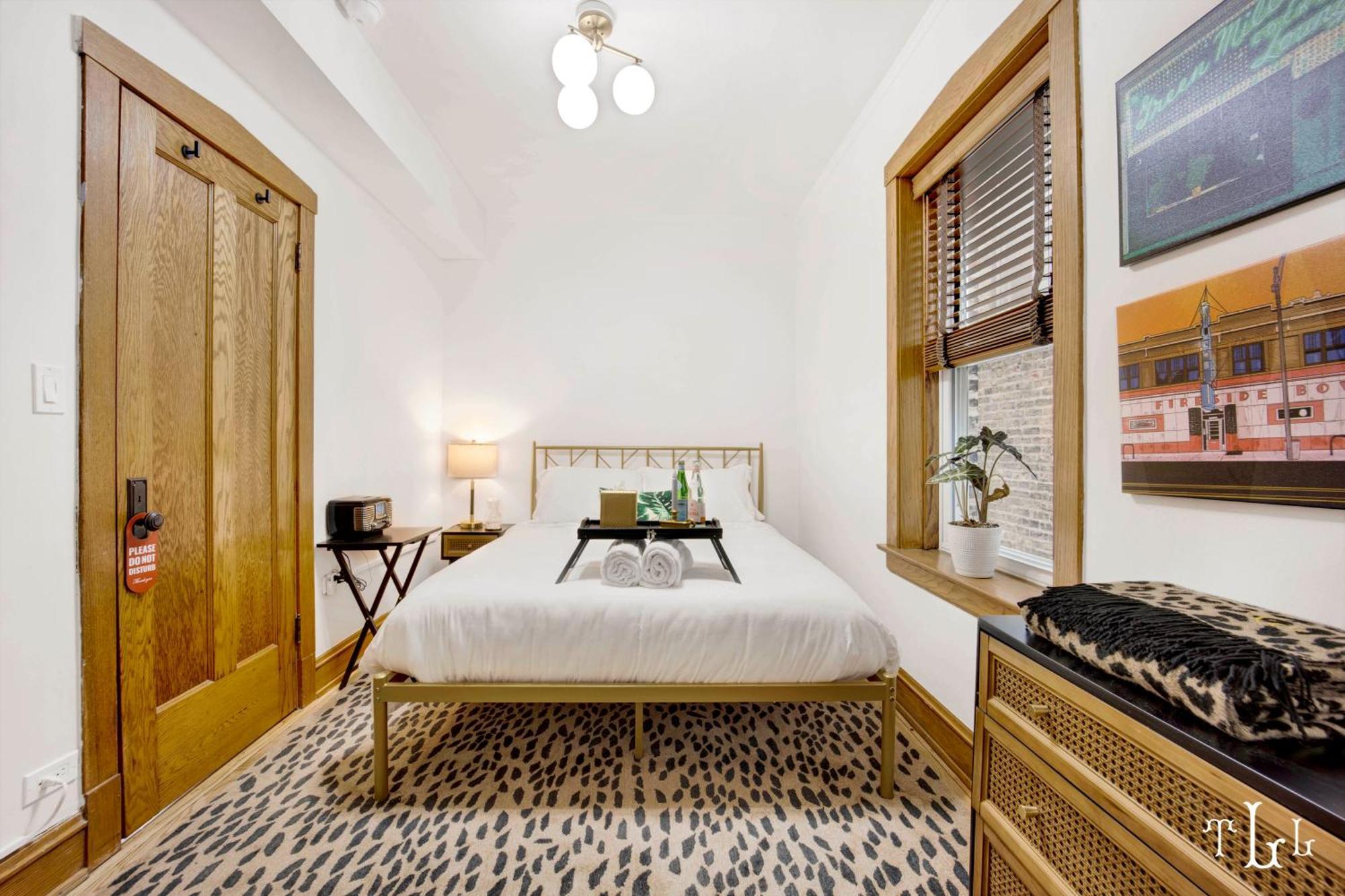 The Twin Lions: Bespoke Travel W/ Speakeasy*